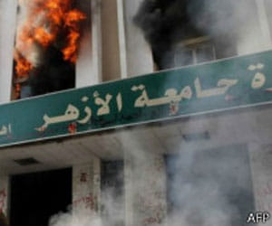 fire in cairo university student dies