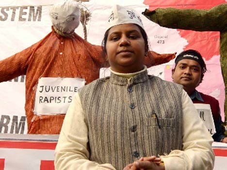 sholay moment in delhi assembly, jibes at aap leaders
