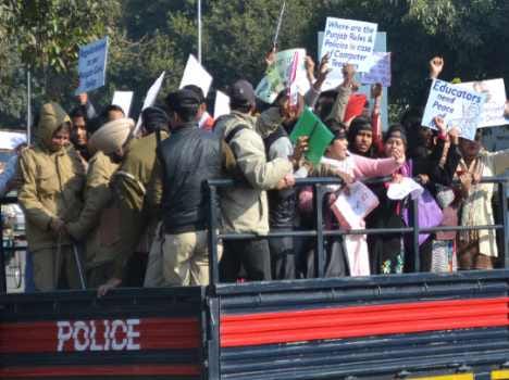 Income Tax Staff protest