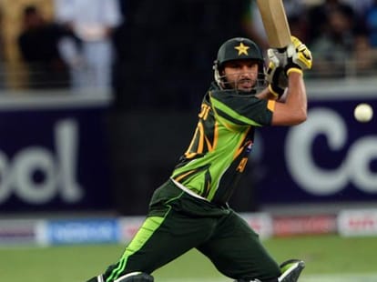 10 fastest odi century cricketers