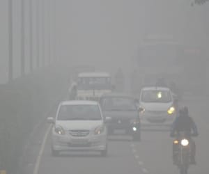 Renge, vehicle in fog, freezing people Titure