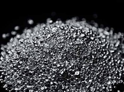 frauds sold soil to delhi businessman