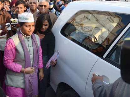 bjp delhi releases a cd to expose aam aadmi party