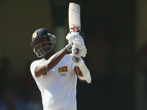 anjelo Mathews hits ton in abu dhabi test