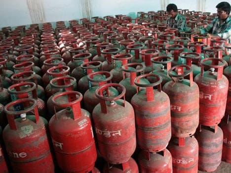 people call cbi for gas cylinder