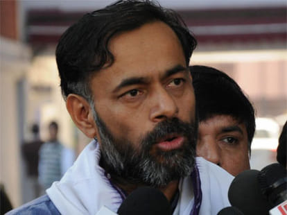 yogendra yadav harshvardhan and sandeep dixit attacks on congress