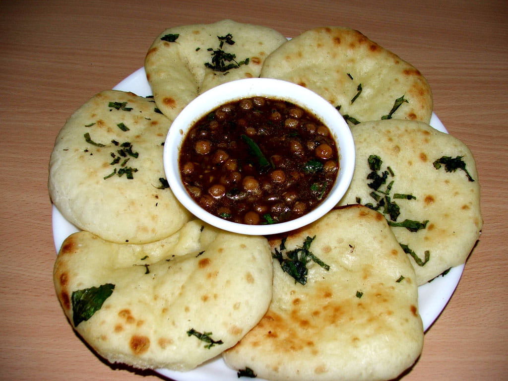 Chhole kulche