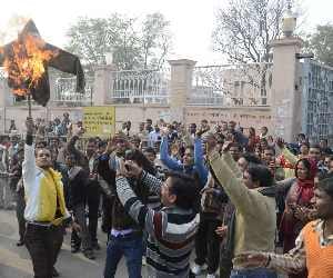 protest of ambedkar smarak workers
