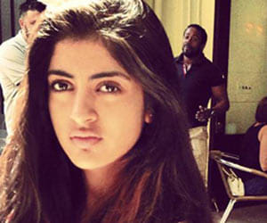 meet amitabh bachchan granddaughter navya naveli