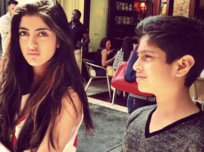 meet amitabh bachchan granddaughter navya naveli