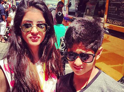 meet amitabh bachchan granddaughter navya naveli