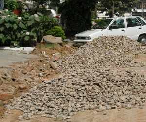 shabby roads of dehradun