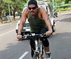 Security failure in robert vadra convoy