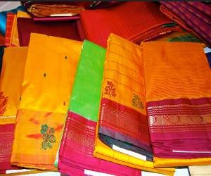 Exibition: here sarees of 11 states