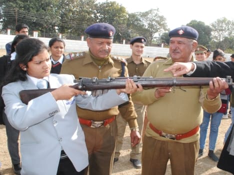 police trained to girl