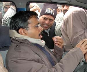 reality of kejriwal helpline