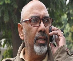 sashikant leave for aam aadmi party