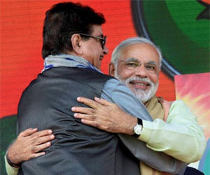 Shatrughan omission from BJP committee raises eyebrows