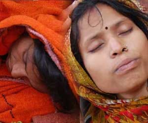 up police beating women mercilessly