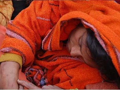 up police beating women mercilessly