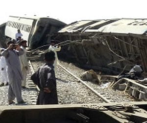 bomb blast in pakistan 