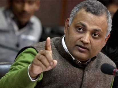 AAP's leader Somnath Bharti faces molestation charge.