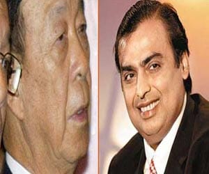 mukesh ambani and lui competition on richest person in india
