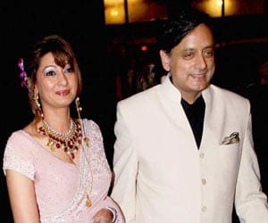 now shashi tharoor will be Exposed said sunanda brother 