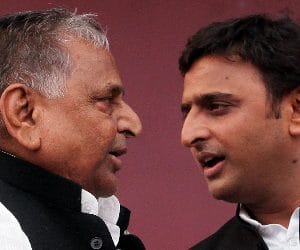 maulana in bareilly angry with akhilesh and mulayam