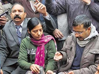 arvind kejriwal will shift delhi from kaushambi