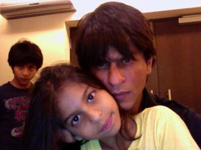 meet shahrukh khan daughter