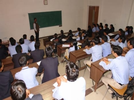 utu runs without vice chancellor