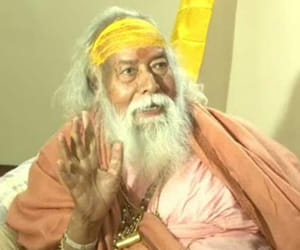 Swaroopanand Saraswati slaps reporter