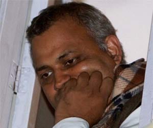 AAP's leader Somnath Bharti faces molestation charge.