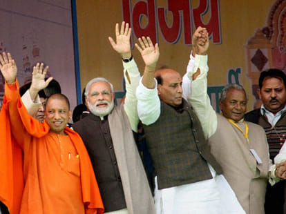 why did modi praises pranab a again and again, has some interesting reasons