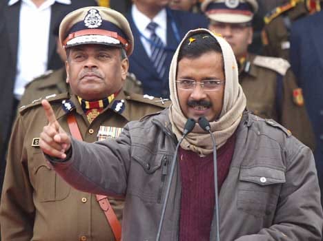 arvind kejriwal not able to explain poll expense
