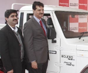 mohindra launched new vehicle bolero picup lat bed