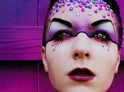 make-up artist