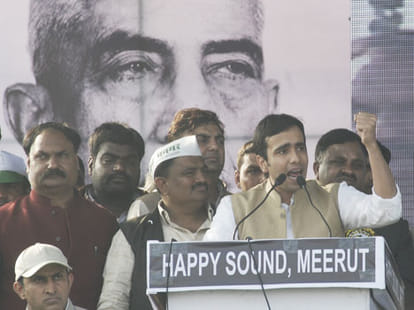 hema malini is contesting from mathura seat 
