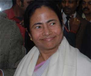 Mahasweta Devi wants Mamata Banerjee as PM
