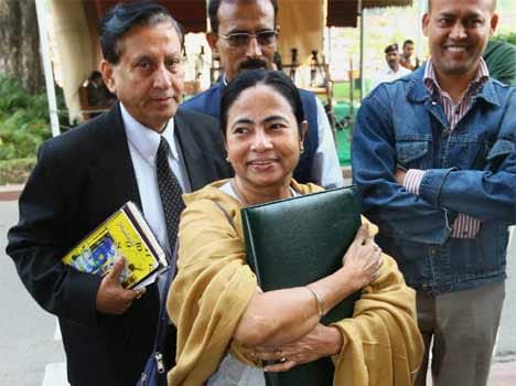facing bans, nasrin says no hope of returning to kolkata