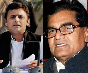 ram gopal yadav worries about party traitor