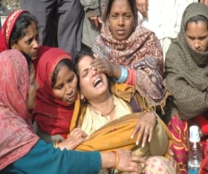 2 Laborer died in noida