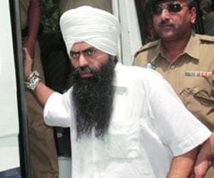 the centre has no problem to change bhullar's punishment