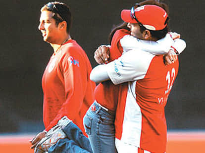 Preity zinta may fight election on bjp ticket