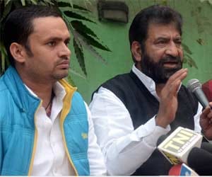 kejriwal government political crisis end