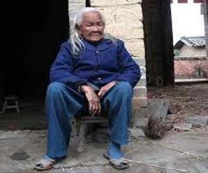 old woman wake up 