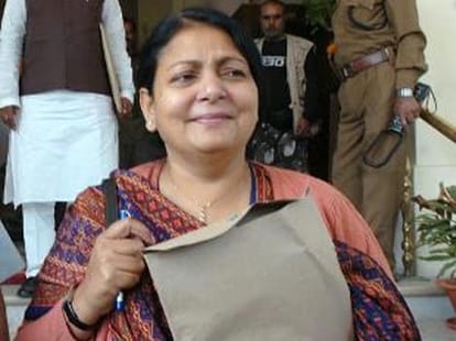 minister parveen amanullah resigns from nitish kumar govt