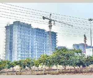 people are waiting for thier homes in noida.