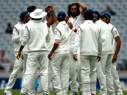 skipper dhoni s 5 arrogance in NZ tour